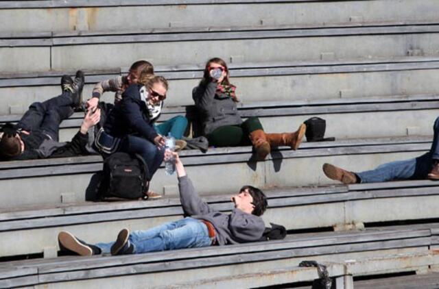 Balandžio 21-oji: vardadieniai, dangaus kūnai, istorija