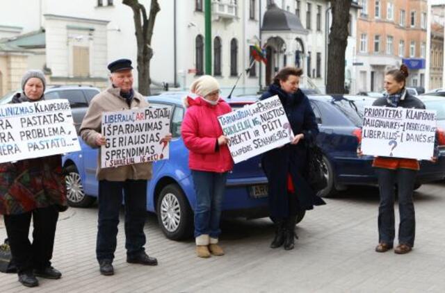 Daugiavaikiai tėvai atsisveikino su Klaipėdos centru