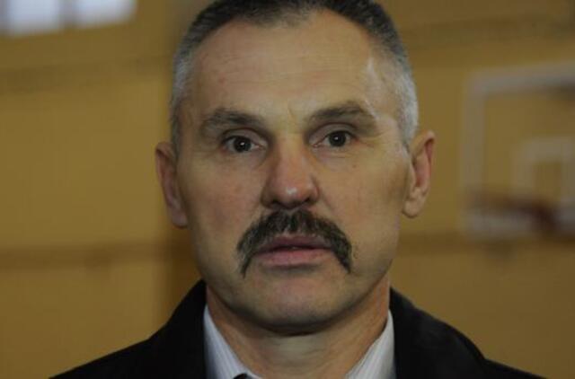 Kodėl vairuoja Vacys Lekevičius?