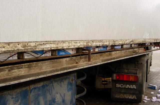 Lietuvos muitinė: kontrabandos gabentojai atranda vis mažiau landų