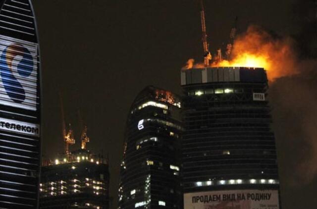 Maskvoje liepsnojo dangoraižis