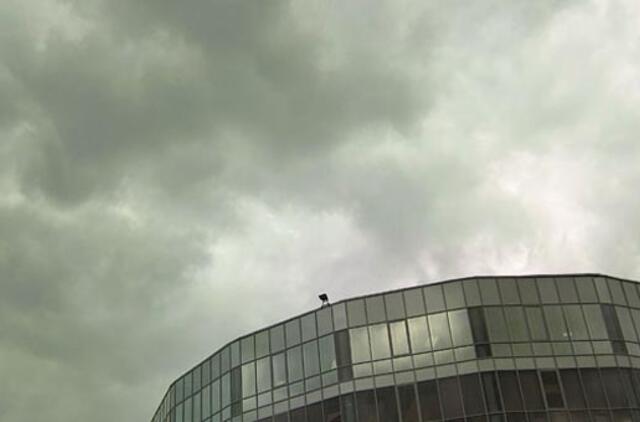 Maskvos gyventojus išgąsdino žali debesys