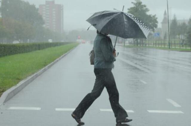 Naktį numatoma šlapdriba, vietomis lijundra