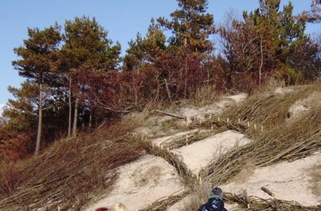 Palangos kopos stiprinamos kilometrais žabtvorių