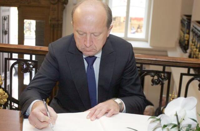 Premjeras siūlo pasirašyti susitarimą dėl svarbiausių projektų