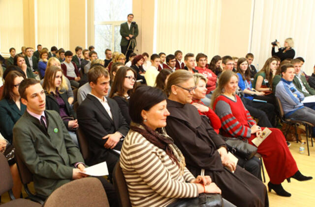 Tarptautinės mokinių konferencijos "Žmogus ir vertybės istorijoje" akimirkos