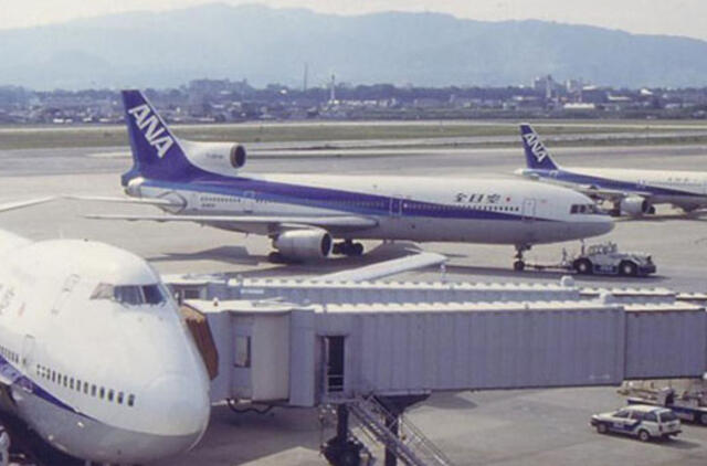 Trys aviakompanijos pakeis skrydžius dėl Šiaurės Korėjos raketos