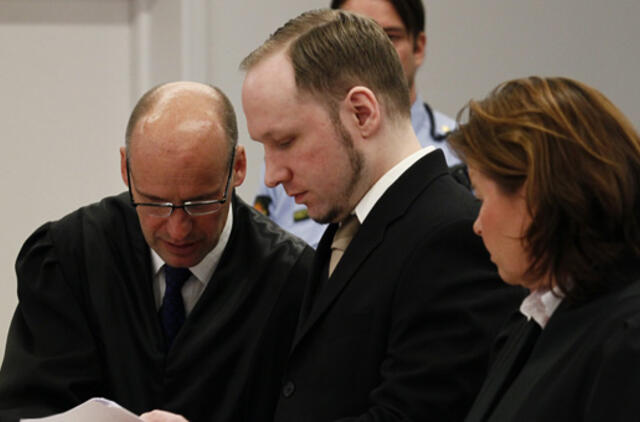 A. B. Breiviko teisme parodymus duoda žudynių Utiojos saloje liudininkai