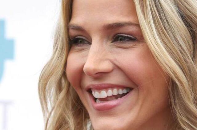 Aktorė Julie Benz ištekėjo