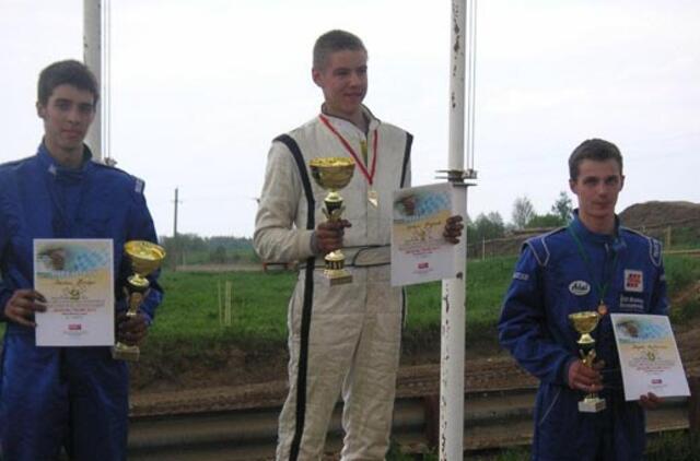 Autokroso trasoje - Gargždų "Vaivorykštės" gimnazijos auklėtinio triumfas