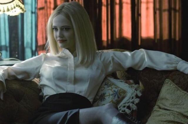 Eva Green intymias scenas su Johnny Deppu palygino su Barbės ir Keno meile