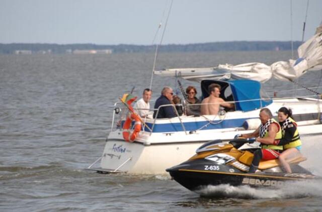 Inspektoriai labiau kontroliuos pramoginę laivybą