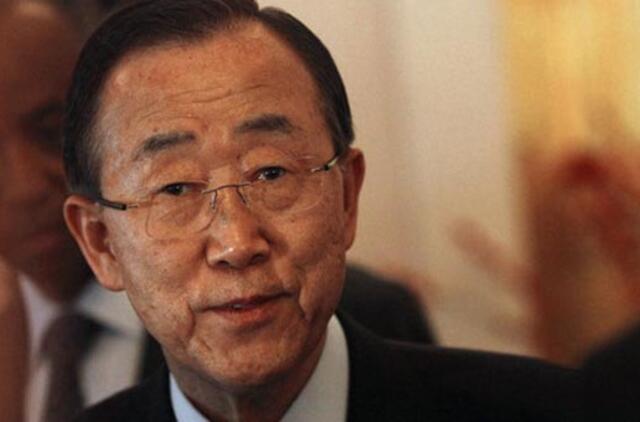 JT generalinis sekretorius žaisdamas futbolą susilaužė ranką