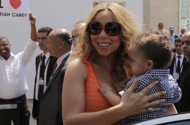 Mariah Carey sesuo beviltiškai siekia susitaikyti