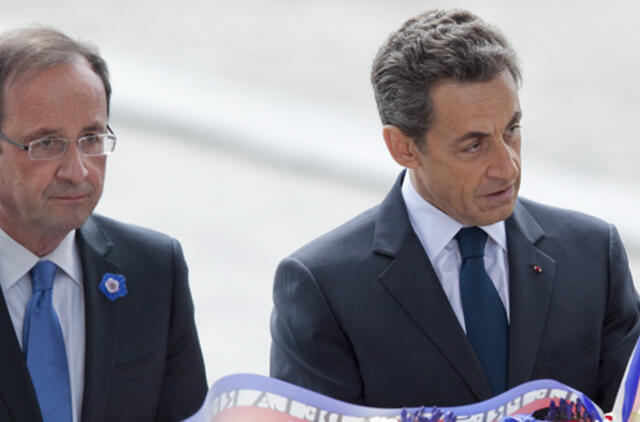 N. Sarkozi ir F. Oliandas drauge dalyvavo Antrojo pasaulinio karo pabaigos metinių minėjime