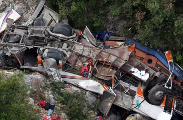 Per autobuso avariją Albanijoje žuvo 12 žmonių