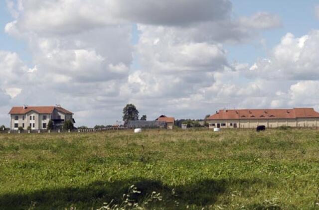 Pietų korėjietis už 520 000 eurų įsigijo ištuštėjusį Prancūzijos kaimą