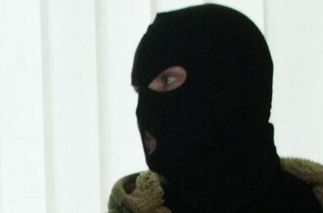 Plėšikams auką priviliojo mergina