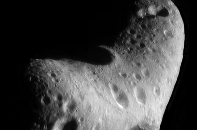 Pro pat Žemę praskriejo prieš dvi dienas atrastas autobuso dydžio asteroidas