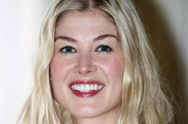 Rosamund Pike susilaukė pirmagimio