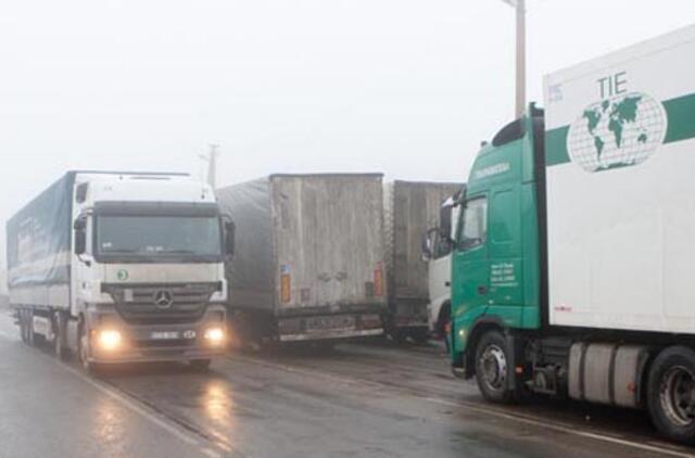 Spręs tarptautinių krovinių vežėjų problemas