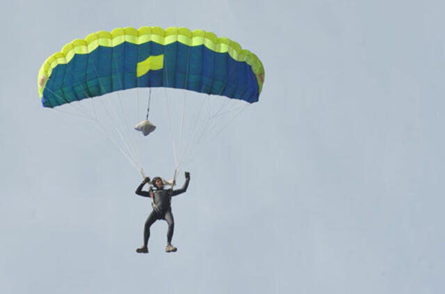 Žvalgai Šiaurės Korėjoje nusileido parašiutu