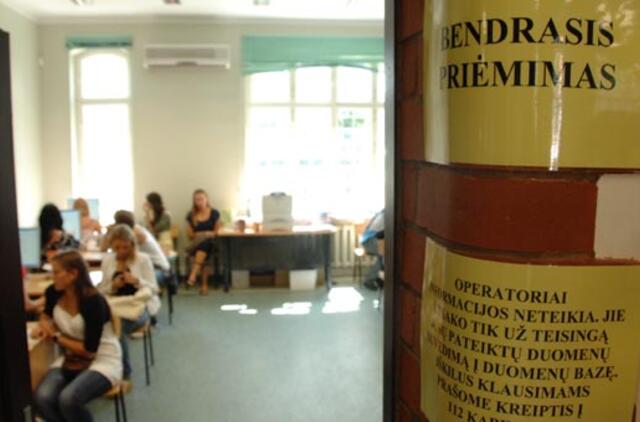 Antradienį prasideda pagrindinė stojamųjų egzaminų sesija