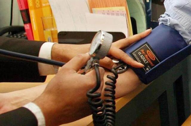 Beveik pusė Lietuvos gyventojų gydosi privačiai