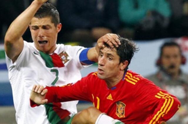 "Euro 2012" pusfinalis: kaimynų mūšis