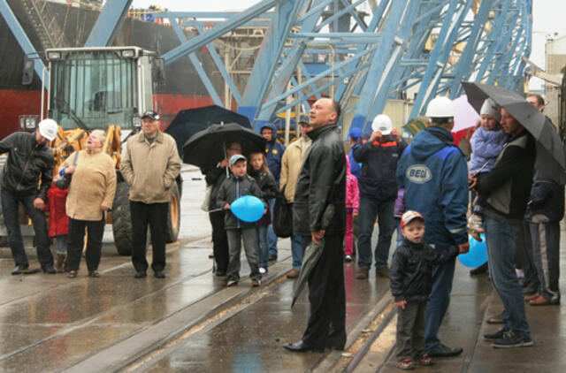 Jūrų krovinių kompanija “Bega” priėmė klaipėdiečius