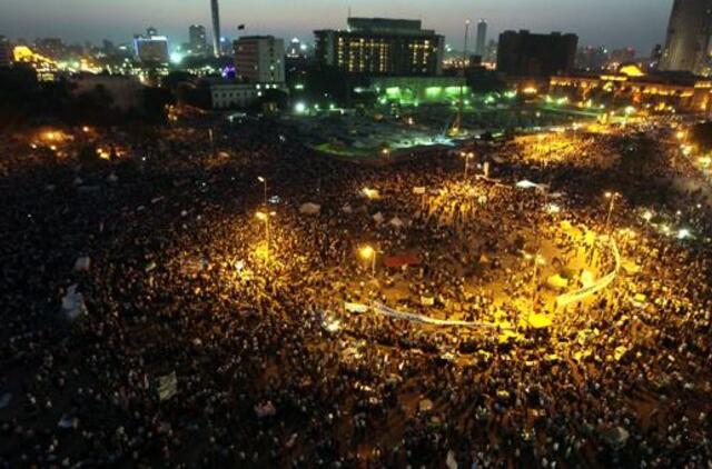 Kaire tęsiasi protestai