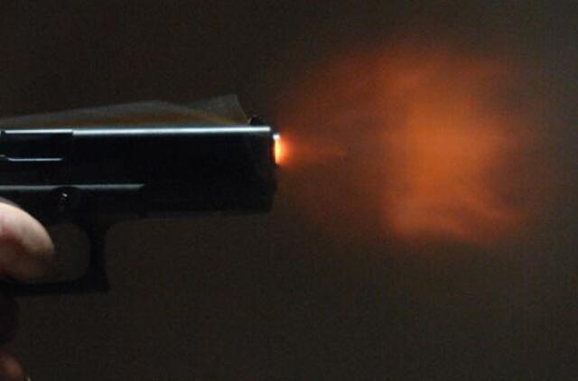 Kalifornijoje buvęs Indijos armijos karininkas išžudė savo šeimą ir nusišovė pats