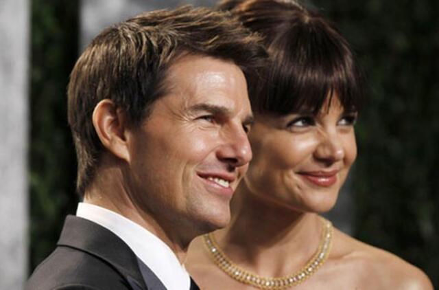 Po penkerių metų santuokos skiriasi aktoriai Katie Holmes ir Tom Cruise