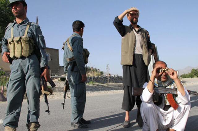 Policija sėkmingai baigė operaciją prieš viešbutį Kabulo priemiestyje užėmusius teroristus