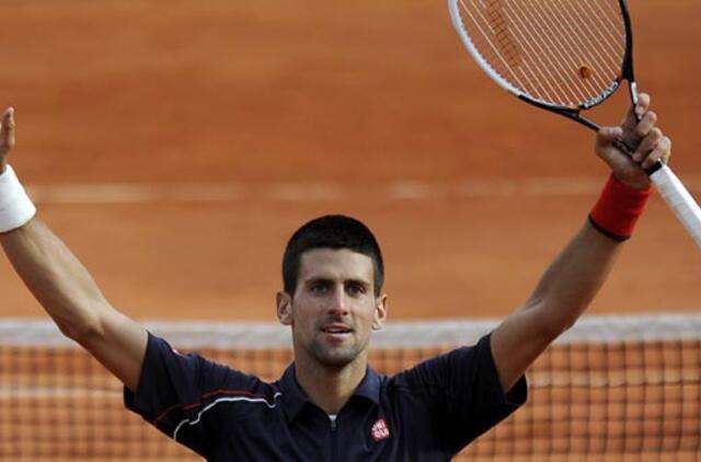 R. Nadalis "French Open" finale susitiks su N. Džokovičiumi