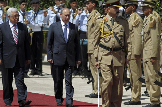 Vladimiras Putinas susitiko su palestiniečių lyderiu Mahmudu Abasu