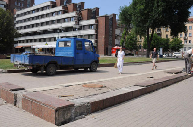 Atgimimo aikštės atgimimas - dar toli