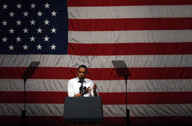 Barakas Obama perspėjo Siriją dėl cheminio ginklo naudojimo