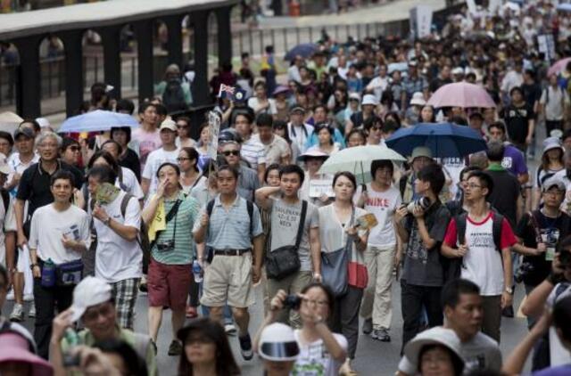 Dešimtys tūkstančių žmonių Honkonge protestavo prieš Kiniją