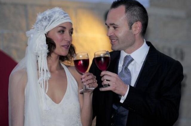 Iniestos vestuvėse - futbolo žvaigždžių desantas (VIDEO)