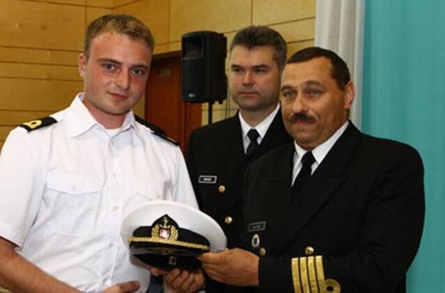 Jūreivystės mokykla rengs karo laivų specialistus