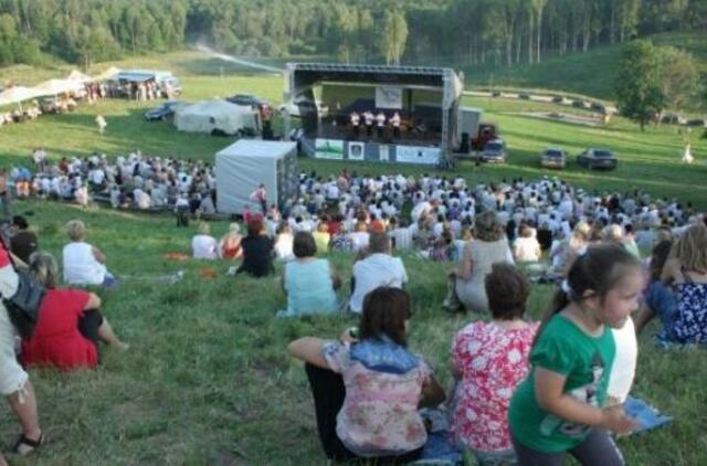 Kviečia šeštasis "Medvėgalio menų festivalis"