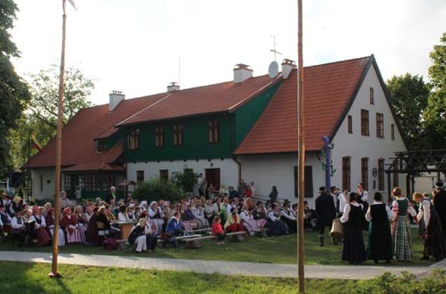 Marių šventė - su folkloru ir burlentėmis be burių