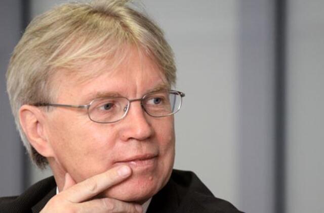 Ministras: mažėja socialinės pašalpos gavėjų