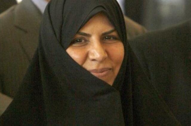 Moterys futbolo aikštėje galės pasirodyti su hidžabais