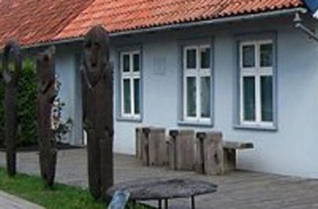 Nidoje – kinas ir susitikimas su skulptore