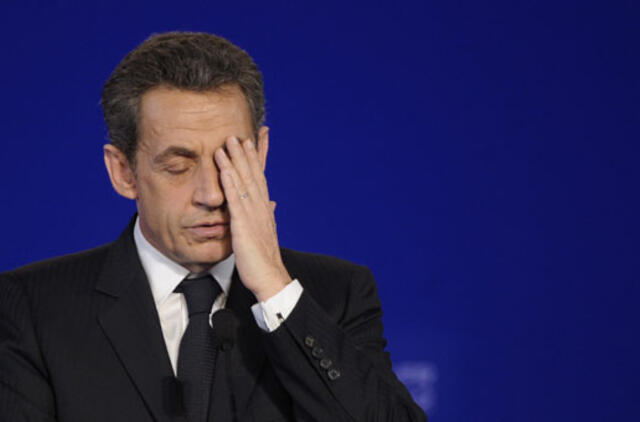 Policija atliko kratą Nikola Sarkozi namuose ir biure