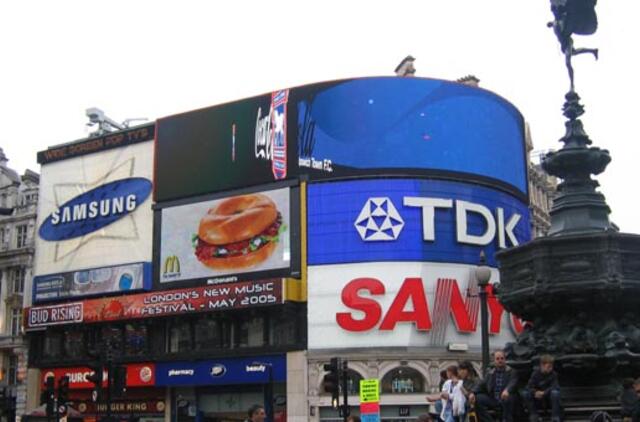 2 tūkst. studentų gresia deportacija iš Didžiosios Britanijos