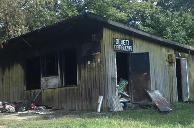 Įgulos gatvėje supleškėjo kioskas