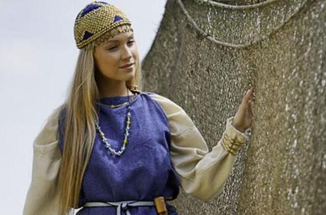 Juodkrantė kviečia į folkloro šventę "Pūsk, vėjuži!"